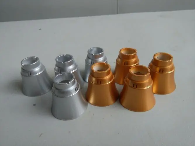 五金件噴漆產(chǎn)生的廢氣應(yīng)該怎么處理呢？